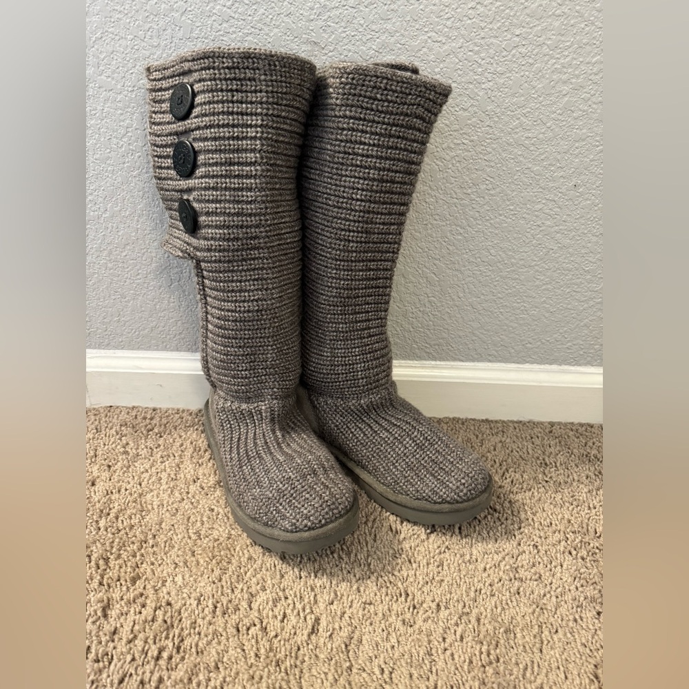 UGG classic cardy boots